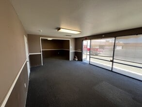 10178-10182 I Ave, Hesperia, CA for lease Interior Photo- Image 1 of 5