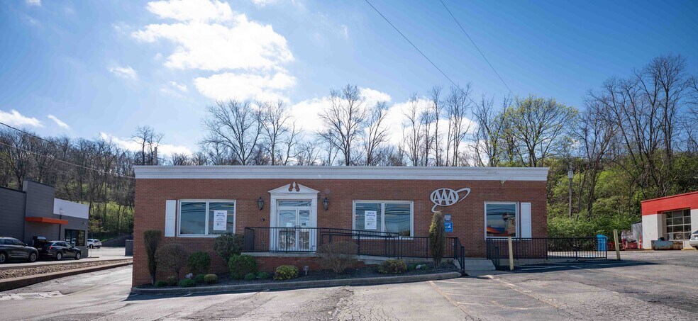 196 Murtland Ave, Washington, PA à louer - Photo du bâtiment - Image 1 de 8