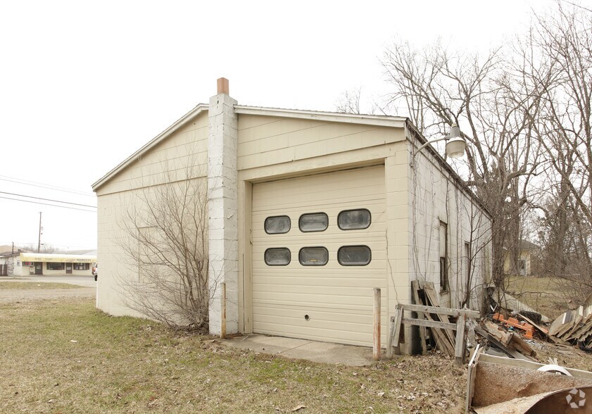 2409 Lansing Ave, Jackson, MI à vendre - Photo du bâtiment - Image 3 de 4