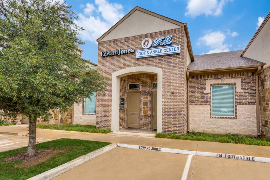 4491 Long Prairie Rd, Flower Mound, TX for lease Building Photo- Image 1 of 5