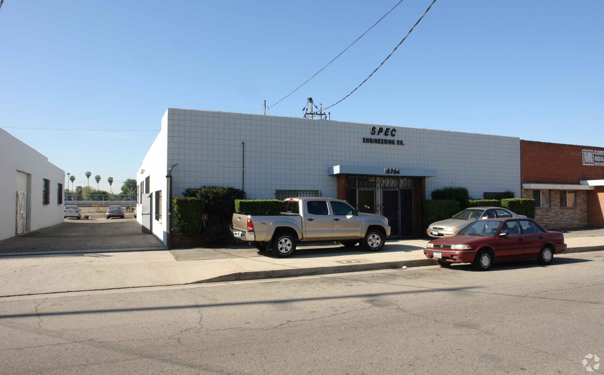 13754 Saticoy St, Panorama City, CA à vendre Photo principale- Image 1 de 1