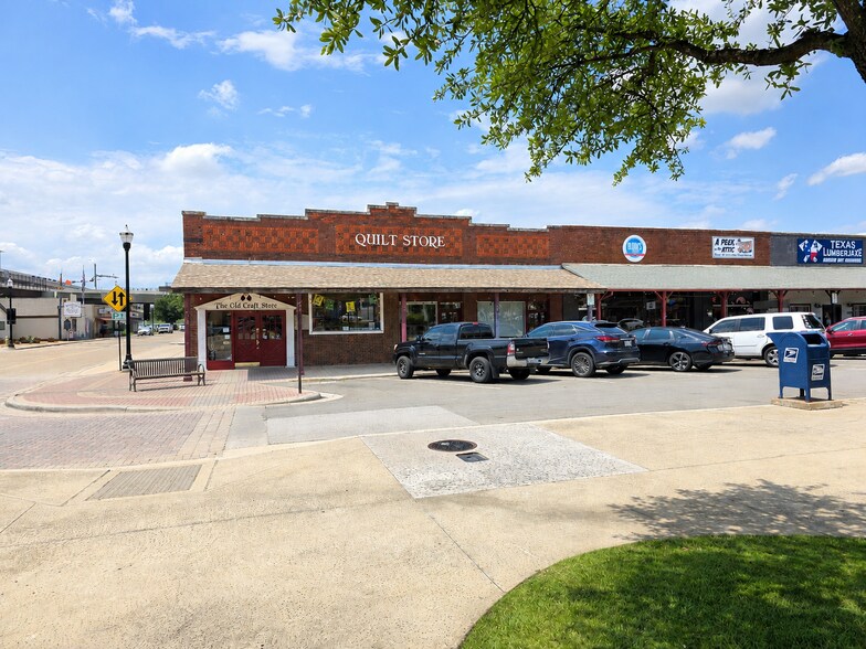 Carrollton Square - Main Street portefeuille de 2 propriétés à vendre sur LoopNet.ca - Photo du bâtiment - Image 3 de 10