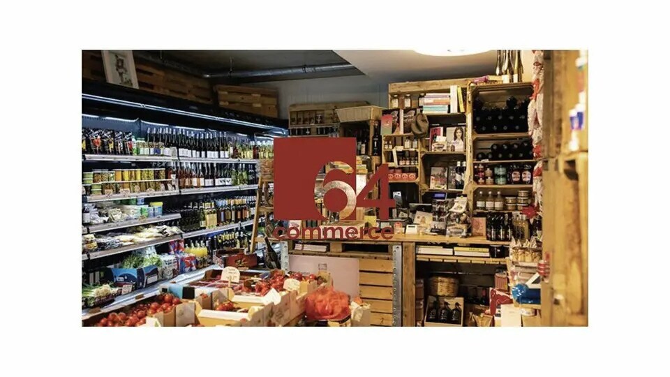 Retail in Bordeaux for lease - Building Photo - Image 2 of 2