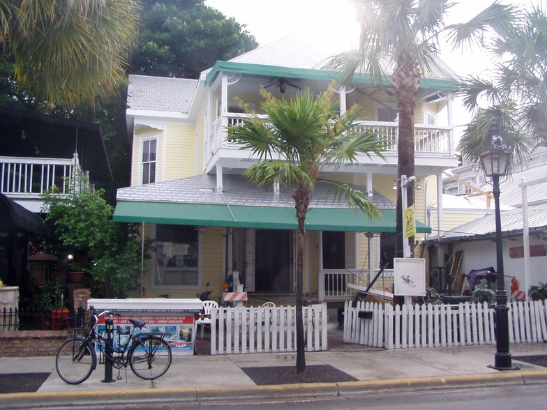 221 Duval St, Key West, FL for lease - Primary Photo - Image 1 of 92
