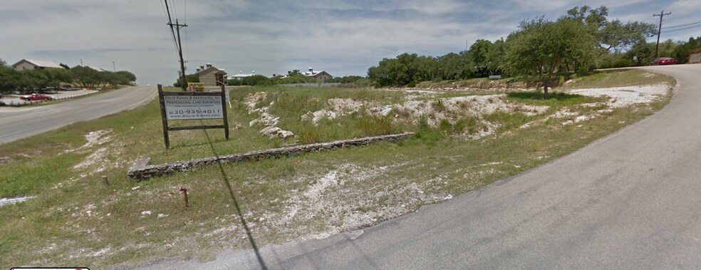 17500 FM 306, Canyon Lake, TX à louer - Photo du bâtiment - Image 3 de 3