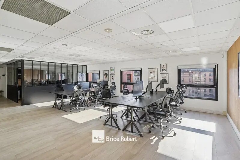 42 Rue De L'Universite, Lyon for lease - Interior Photo - Image 3 of 7