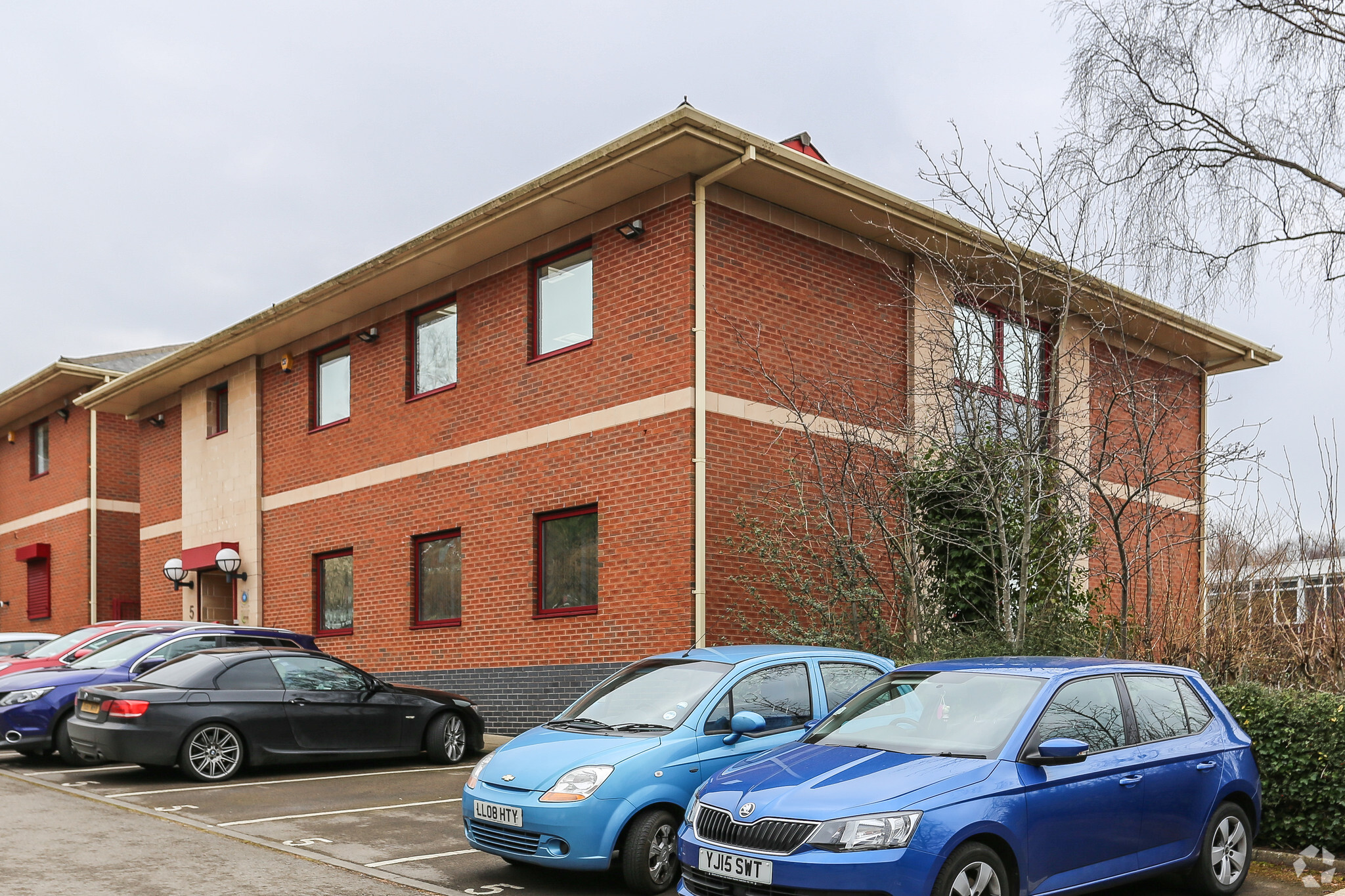 5 Woodside Ct, Leeds for lease Primary Photo- Image 1 of 2