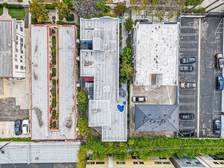 1131 Lodi Pl, Los Angeles, CA for sale - Building Photo - Image 3 of 10