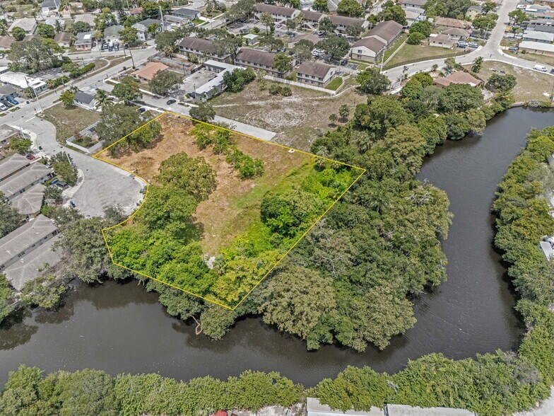 700 Harris Ter, Fort Lauderdale, FL à vendre - Aérien - Image 3 de 16