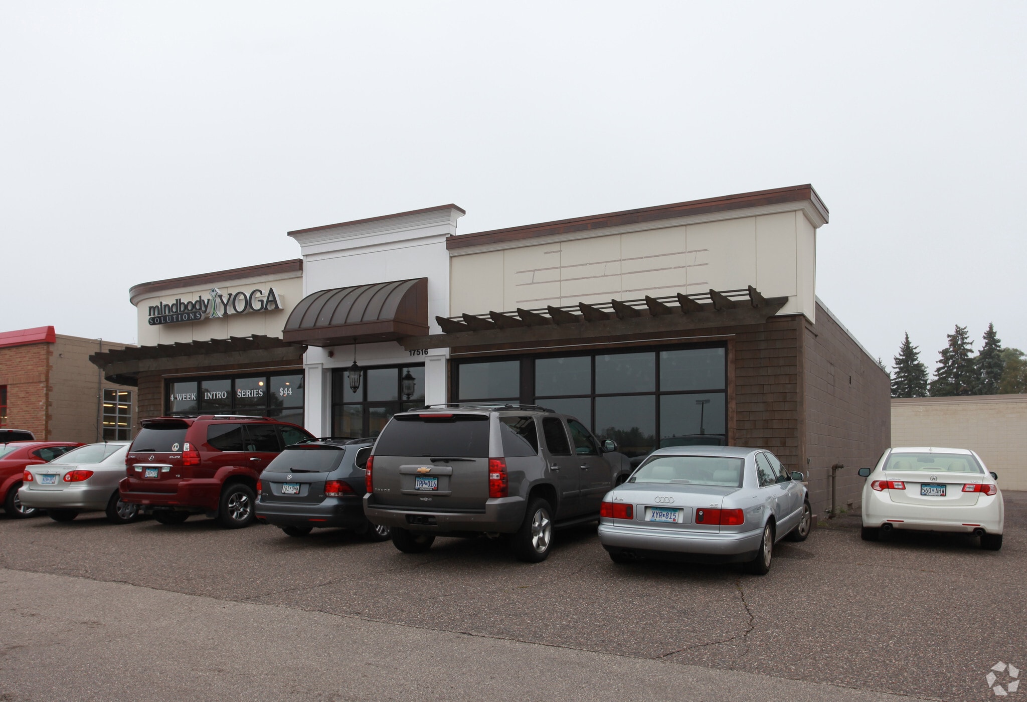 17516 Minnetonka Blvd, Minnetonka, MN for lease Primary Photo- Image 1 of 4