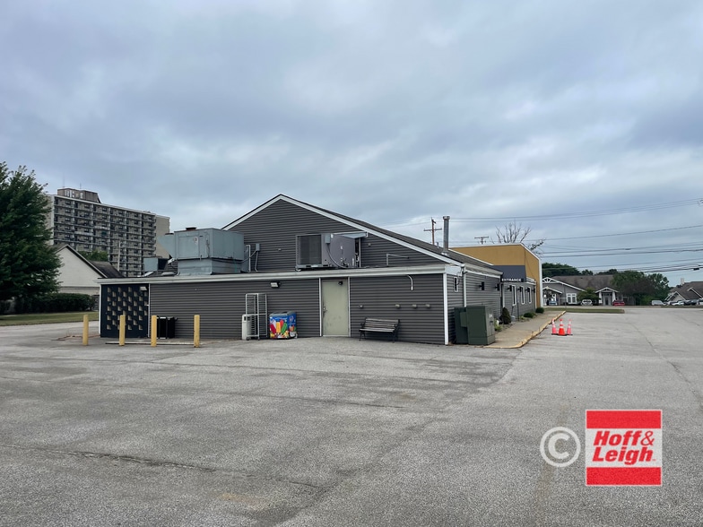 71 5th St SE, Barberton, OH for sale - Building Photo - Image 2 of 9