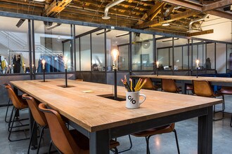 300 NW 14th Ave, Portland, OR for lease Interior Photo- Image 1 of 6