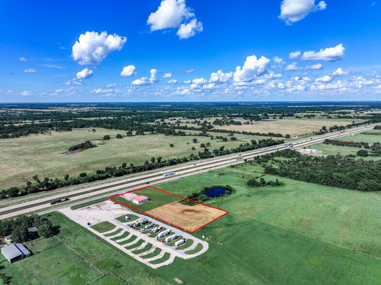 8505 W Interstate Highway 30, Cumby, TX à vendre - Photo du bâtiment - Image 2 de 33
