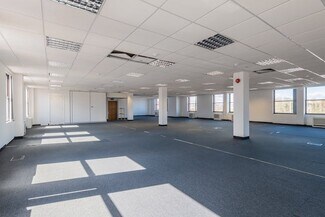 Plus de détails pour 2 Station Rd, Swindon - Bureau à louer