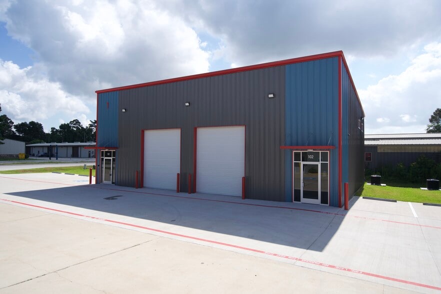 32223 Tamina Rt, Magnolia, TX for lease - Building Photo - Image 1 of 18