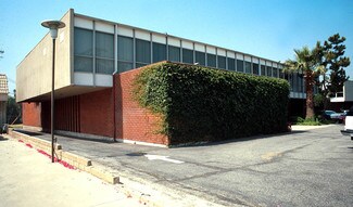 Plus de détails pour 568 E Foothill Blvd, Azusa, CA - Bureau à vendre