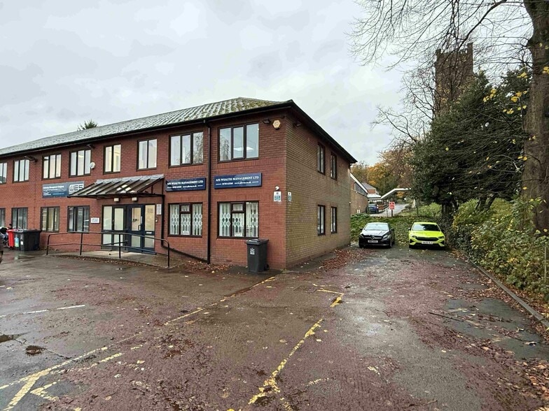 4 Cherry Orchard, Newcastle Under Lyme à vendre - Photo du bâtiment - Image 3 de 4