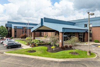 Plus de détails pour 5345 Broadmoor Cir NW, Canton, OH - Services hôteliers à vendre