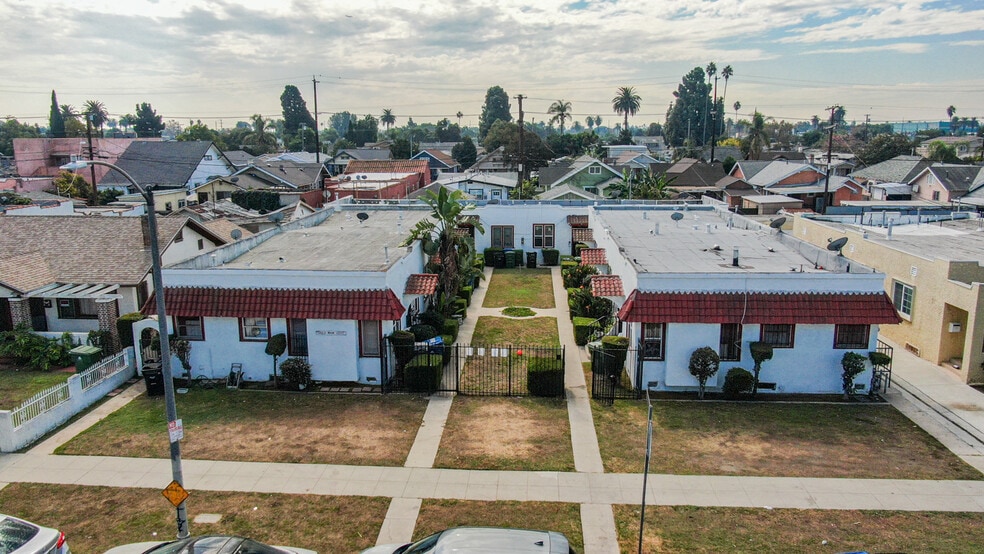 1462 W 53rd St, Los Angeles, CA for sale - Building Photo - Image 1 of 39