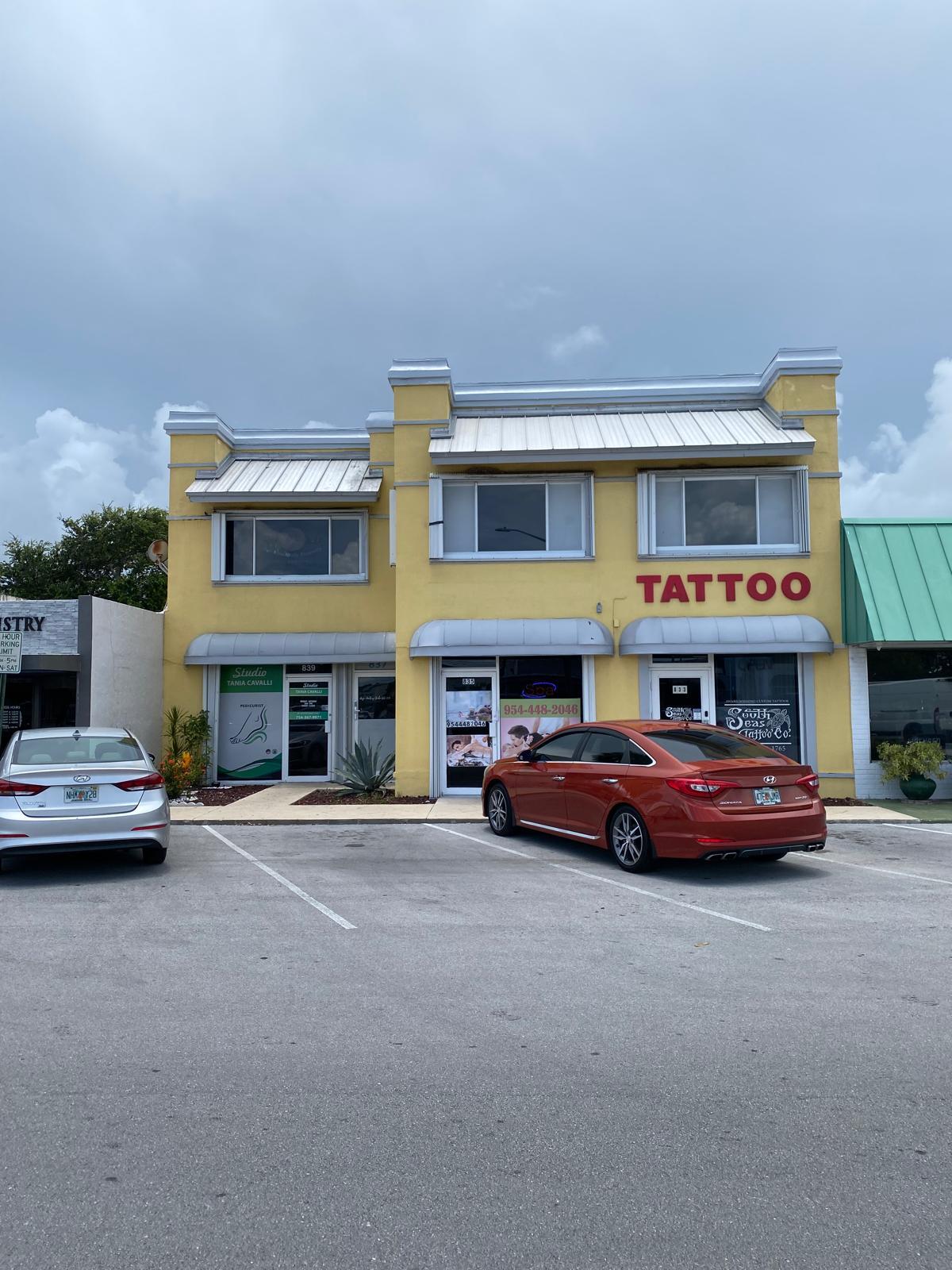 833-839 SE 8th Ave, Deerfield Beach, FL for lease Primary Photo- Image 1 of 13