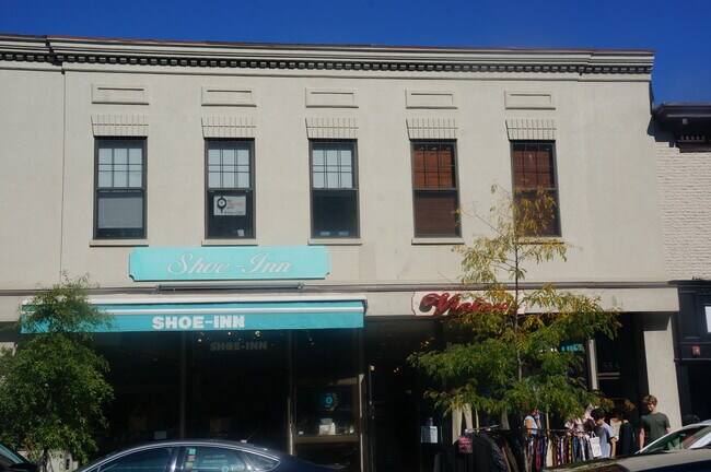 Plus de détails pour 53 E Ridgewood Ave, Ridgewood, NJ - Commerce de détail à vendre