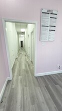 21787 Hempstead Ave, Queens Village, NY à louer - Vidéo sur l’inscription commerciale