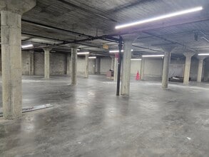 802 18th Ave NE, Minneapolis, MN for lease Interior Photo- Image 1 of 2