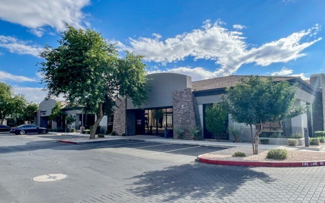 633 E Ray Rd, Gilbert, AZ à louer - Photo du bâtiment - Image 3 de 5