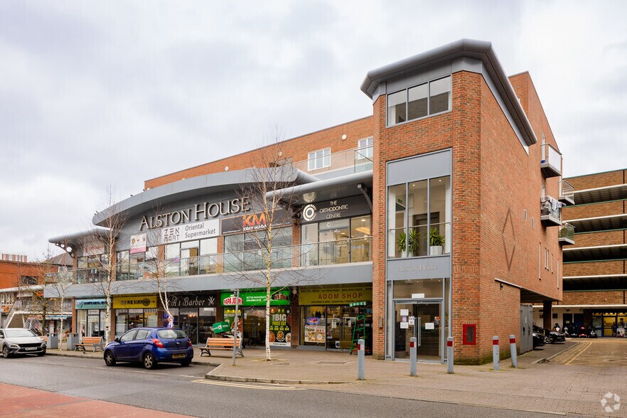 Market St, Bracknell à louer - Photo du bâtiment - Image 3 de 4
