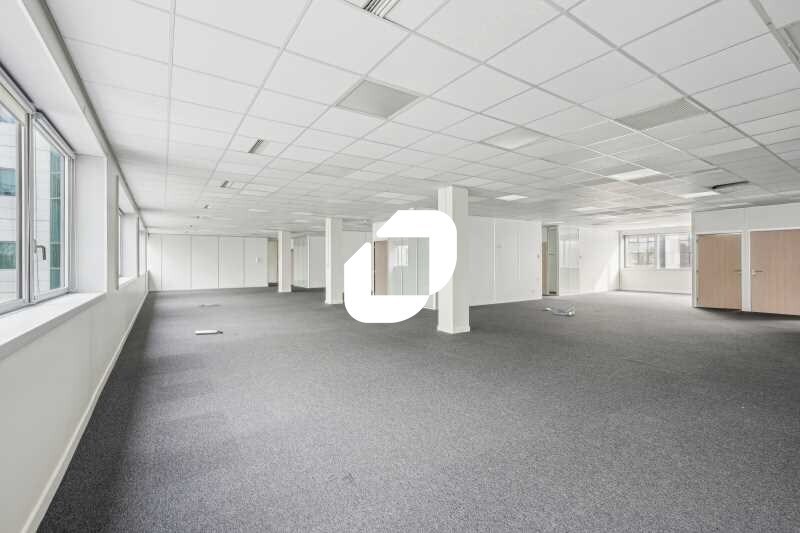 Bureau dans Gennevilliers à louer - Photo du bâtiment - Image 3 de 16