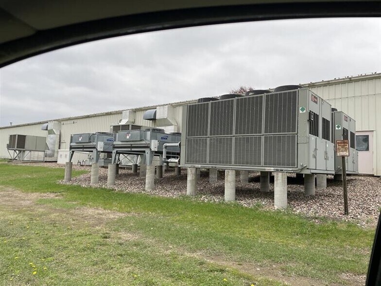 5676 Industrial Park Rd, Winona, MN à louer - Photo du bâtiment - Image 2 de 16