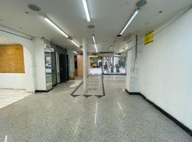 Retail in Paris for lease - Interior Photo - Image 2 of 10