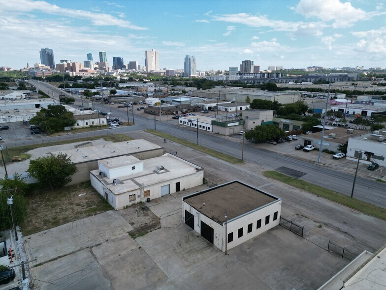 2616 White Settlement Rd, Fort Worth, TX à vendre - Photo du bâtiment - Image 2 de 6