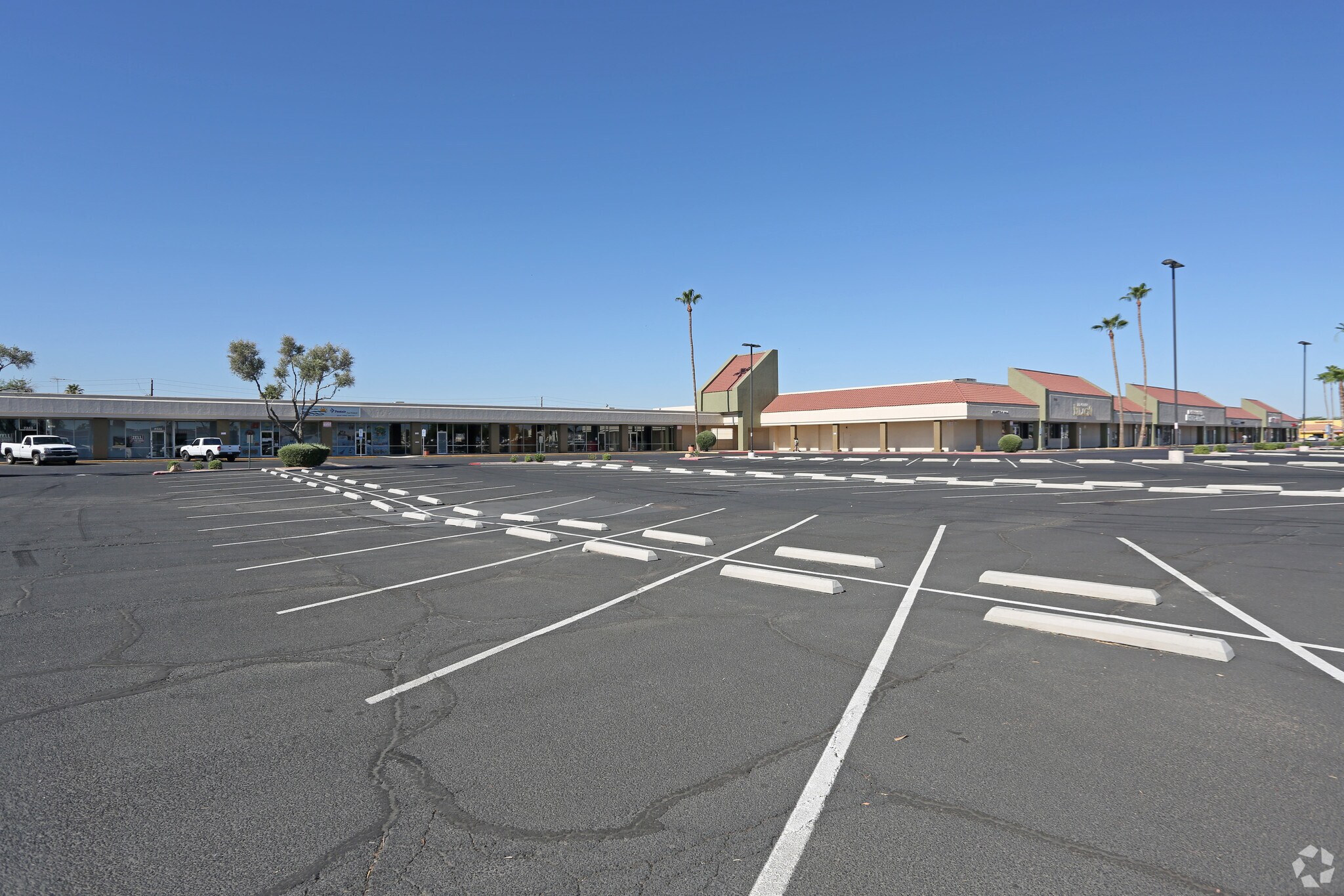 4015 N 75th Ave, Phoenix, AZ for lease Primary Photo- Image 1 of 8