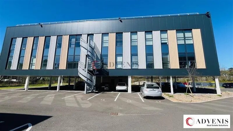 Office in Mérignac for lease - Building Photo - Image 2 of 6