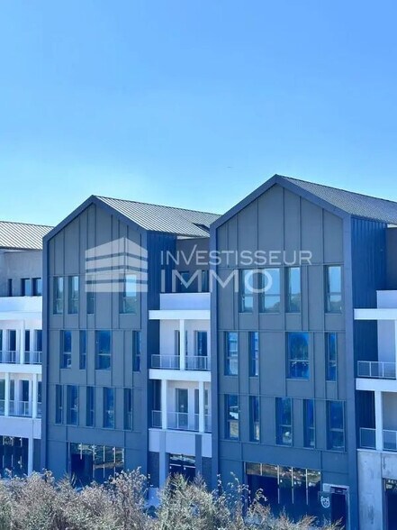 Office in Serris for sale - Building Photo - Image 3 of 33
