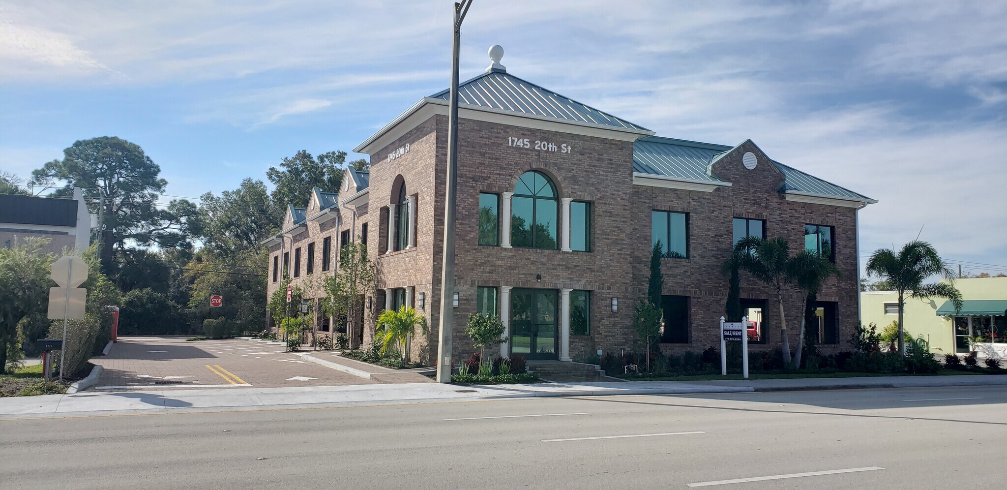 1745 20th St, Vero Beach, FL à vendre Photo du bâtiment- Image 1 de 15
