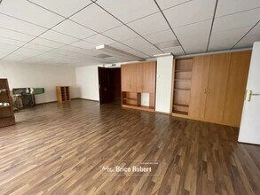 Office in Lyon for lease Interior Photo- Image 2 of 6