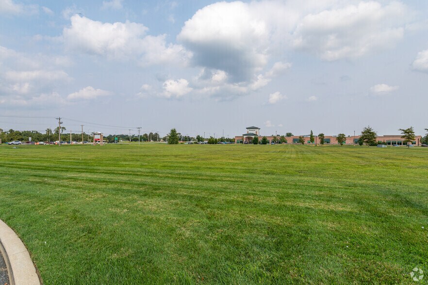 690 Middletown Odessa Rd, Middletown, DE à louer - Photo du bâtiment - Image 2 de 4