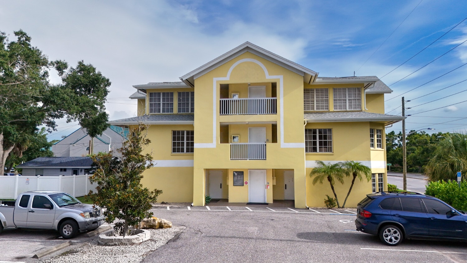 1617 S Tuttle Ave, Sarasota, FL 34239 - Unit 1A 1B - - Interior Photo - Image 1 of 26