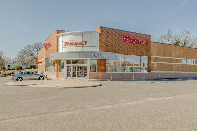 Plus de détails pour 1170 E Marion St, Shelby, NC - Commerce de détail à vendre