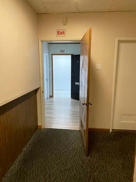 13711 Van Nuys Blvd, Pacoima, CA à louer - Photo intérieure - Image 3 de 5