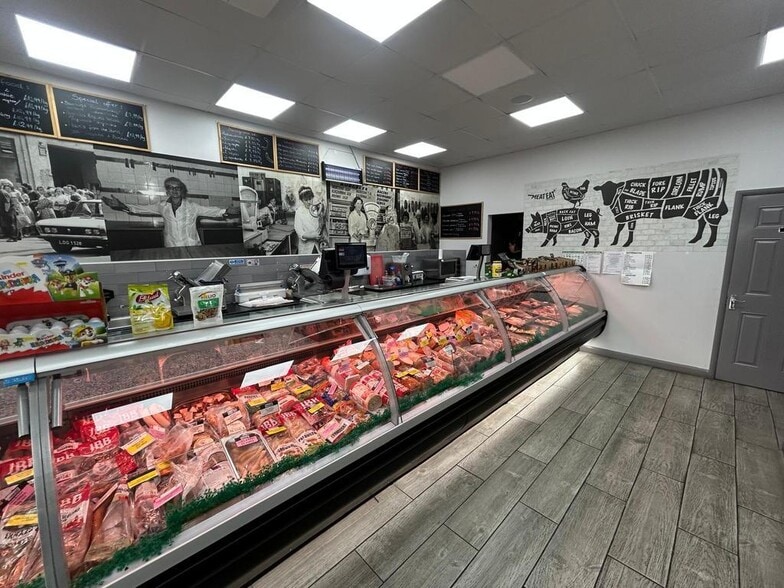 241 Imperial Dr, Harrow for lease - Building Photo - Image 3 of 5