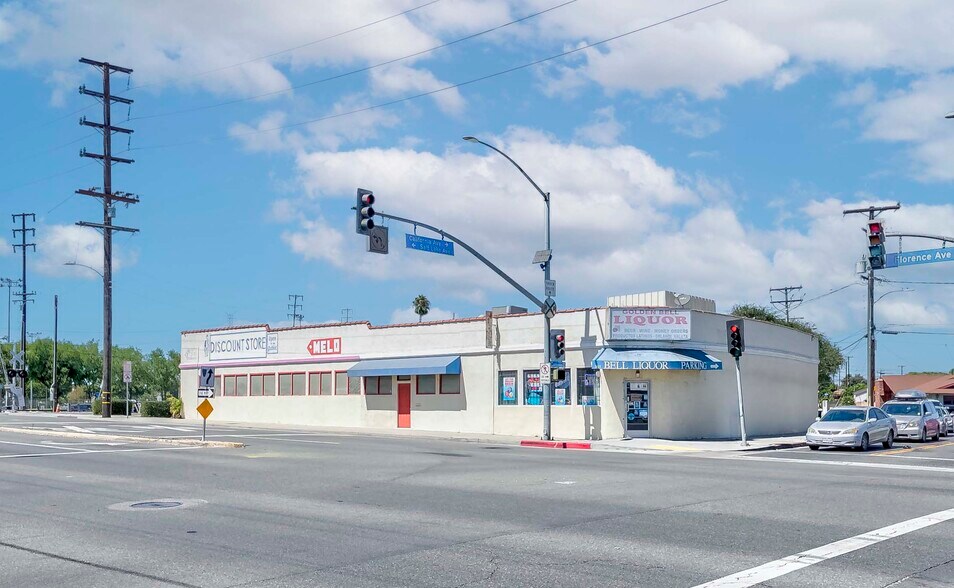 3601 Florence Ave, Bell, CA à louer - Photo du bâtiment - Image 3 de 14