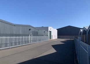 Blaydon Rd, Sandy à louer Photo du bâtiment- Image 2 de 3