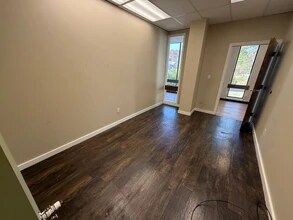 2500 W Broad St, Athens, GA for lease Interior Photo- Image 1 of 2