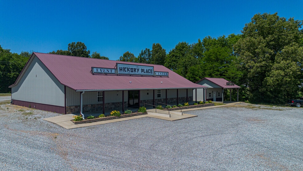 71 Commerce St, Hickory, KY for sale - Primary Photo - Image 1 of 31