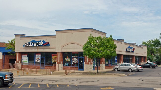 More details for 7335-7415 S Cass Ave, Darien, IL - Retail for Lease