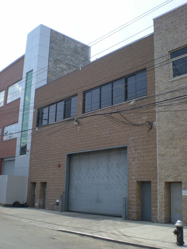 More details for 43-24 54th Rd, Maspeth, NY - Office for Lease