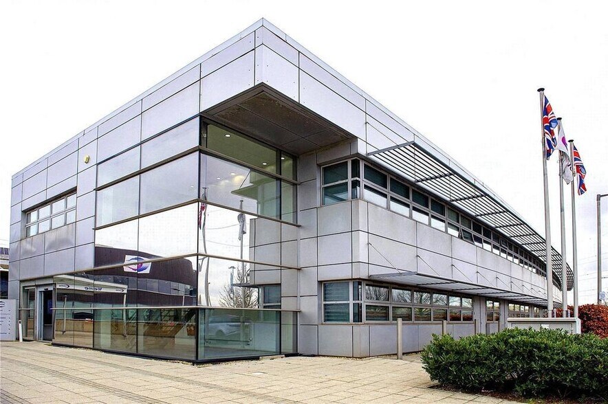 Marsh Way, Rainham à louer - Photo du bâtiment - Image 2 de 12